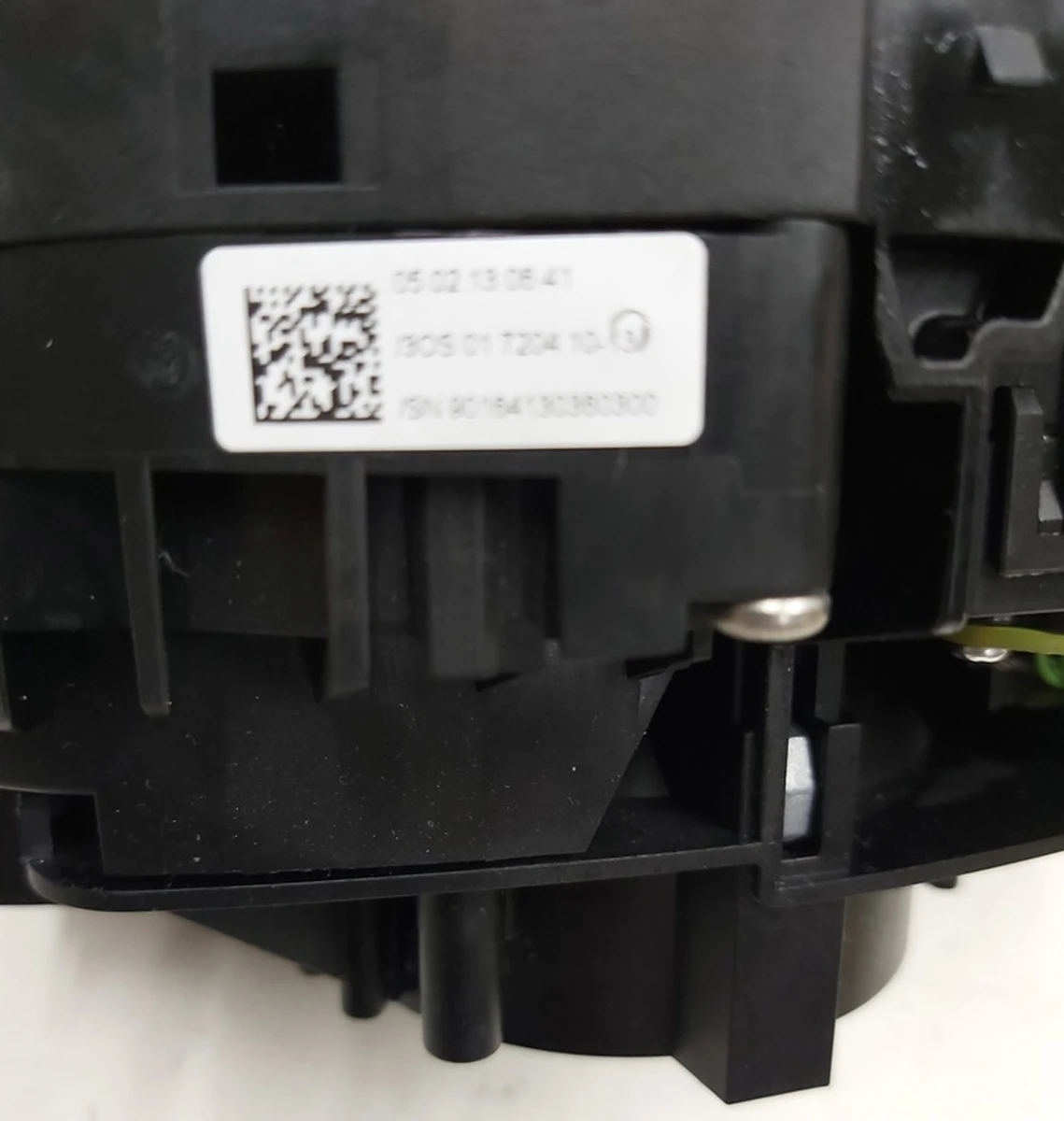 Блок перемикачів модуля керування рульовою колонкою Tesla model S 1008471-00-A