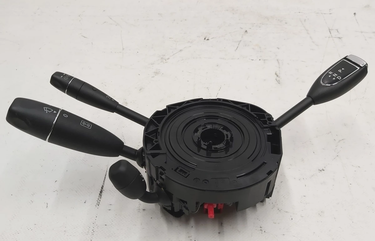 Блок перемикачів модуля керування рульовою колонкою Tesla model S 1008471-00-A