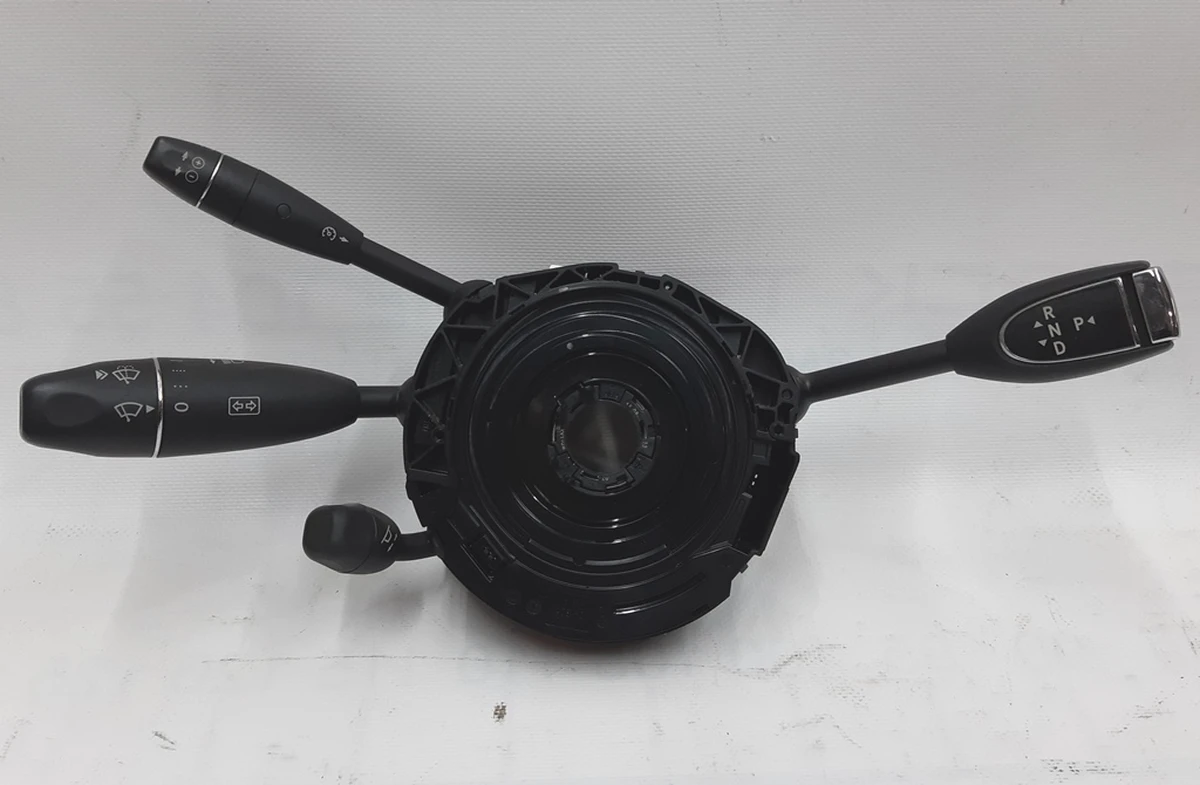 Блок перемикачів модуля керування рульовою колонкою Tesla model S 1008471-00-A