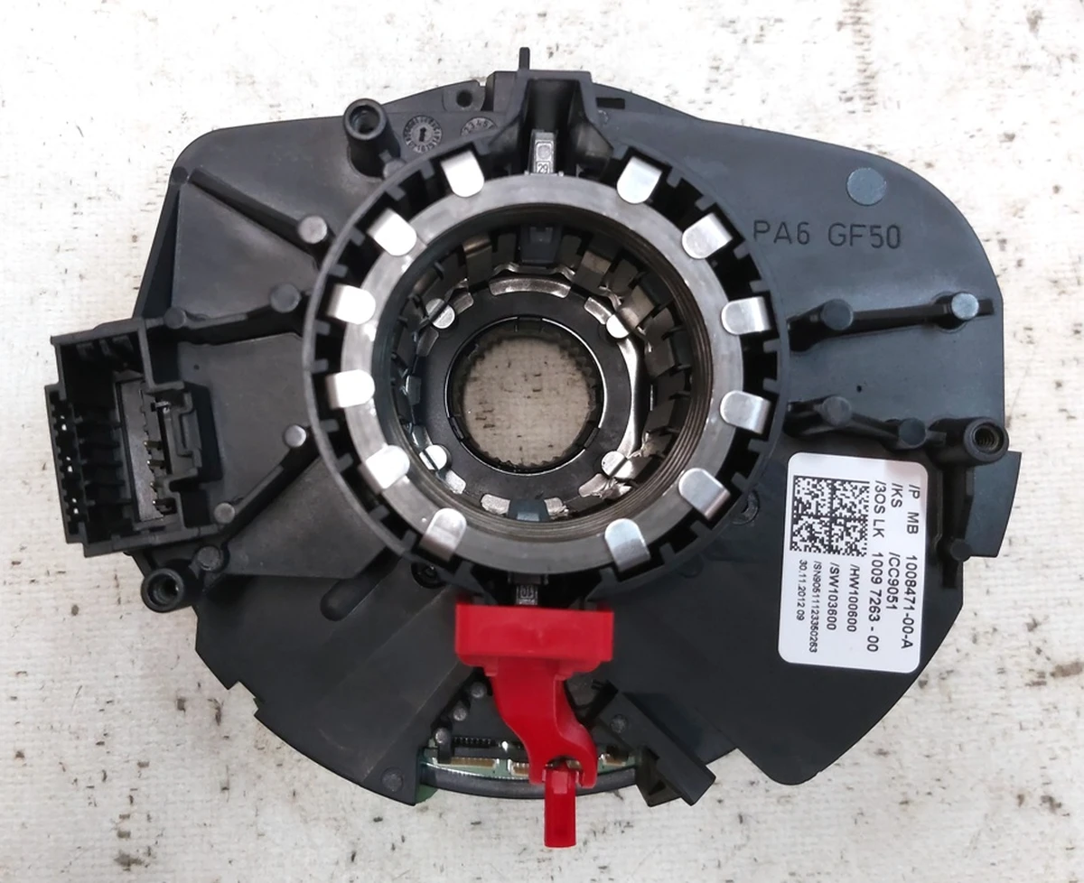 Блок перемикачів модуля керування рульовою колонкою Tesla model S 1008471-00-A