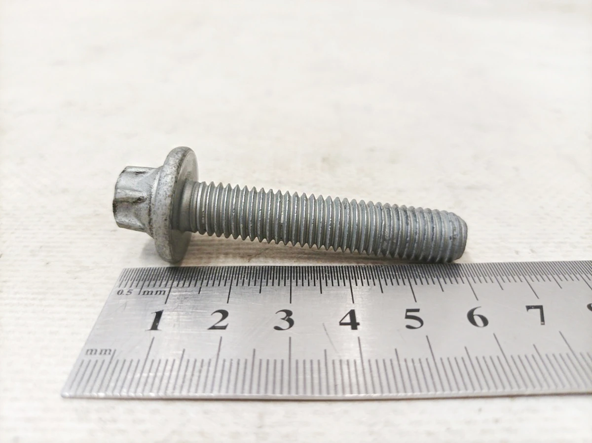 Болт Torx Externa M10 Mercedes EQS 910105-010002