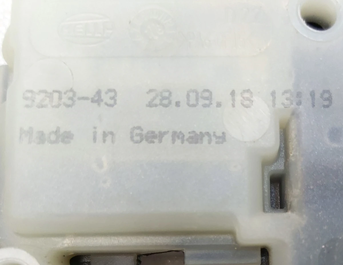 6 Electric hood lock drive (motor, servo drive) substandard Tesla model S, model S REST, model X, model 3 1033010-00 1098789-00 1098790-00