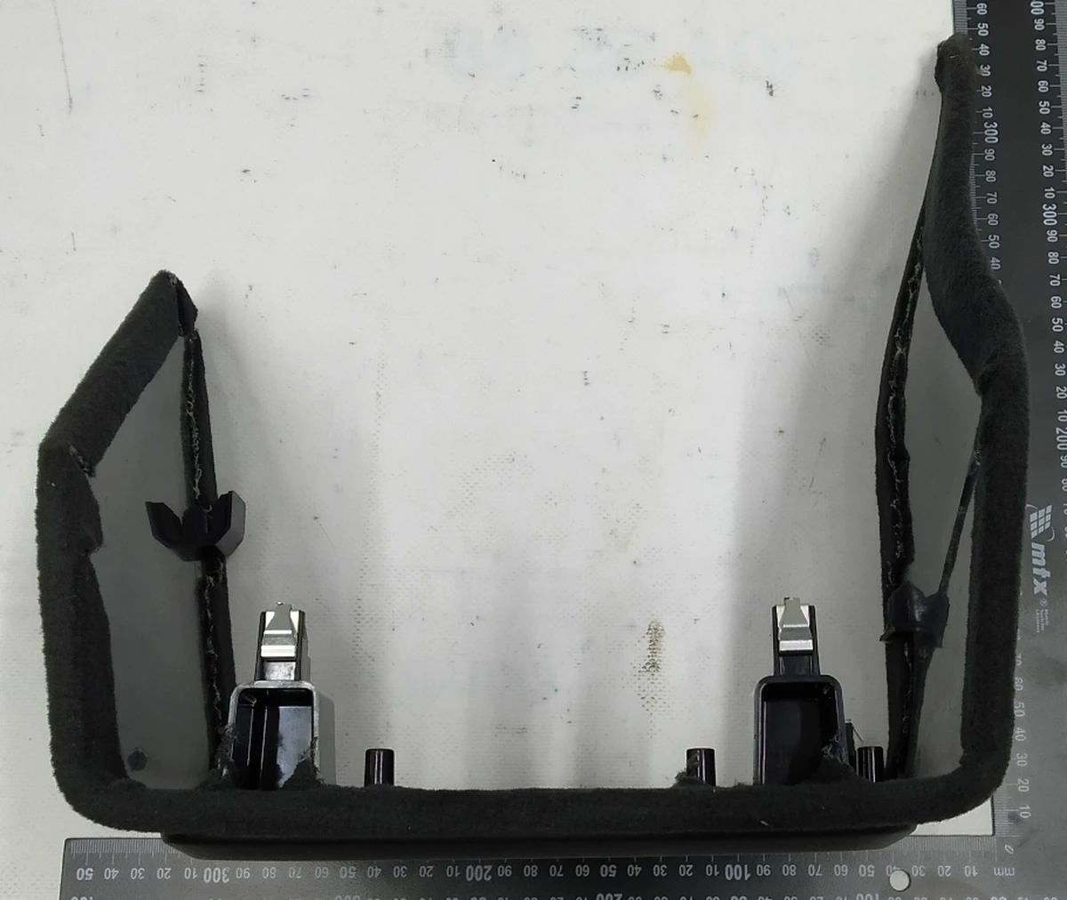 Center console trim, lower middle assembly with mesh BMW i3 51459303271