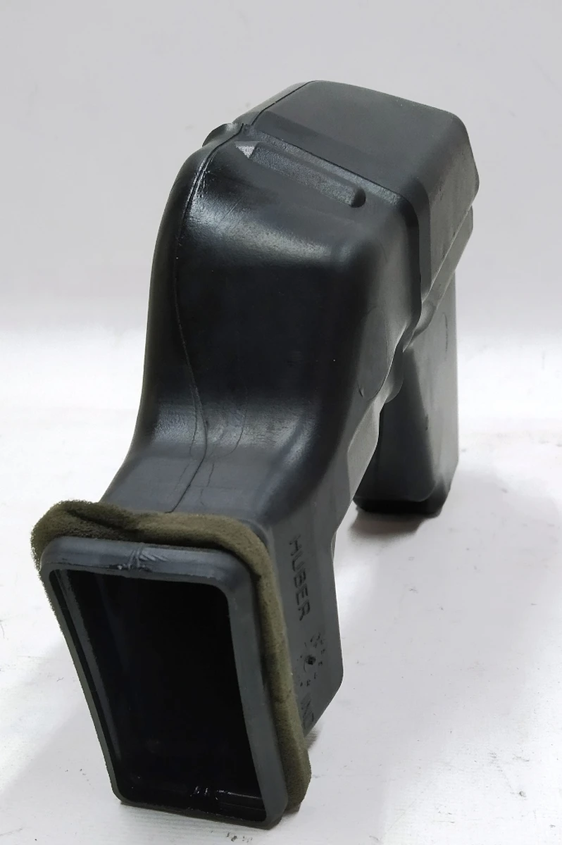 Патрубок грубки салону верхній в зборі з патрубком середнім BMW i3 64319309550