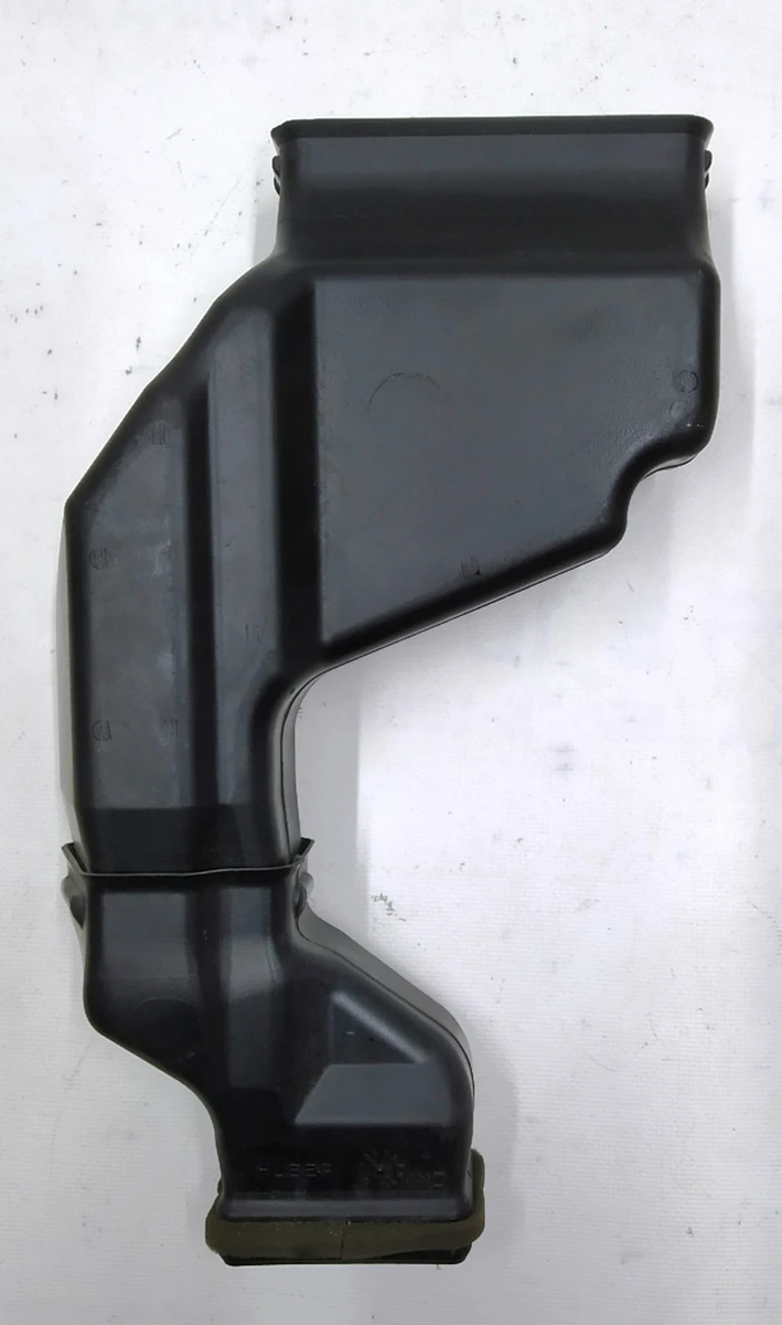 Патрубок грубки салону верхній в зборі з патрубком середнім BMW i3 64319309550