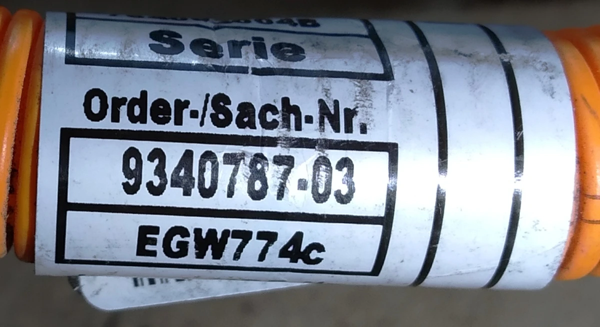 Кабель високовольтний AC порту зарядки в зборі з тросом аварійного відкриття BMW i3 61129340787