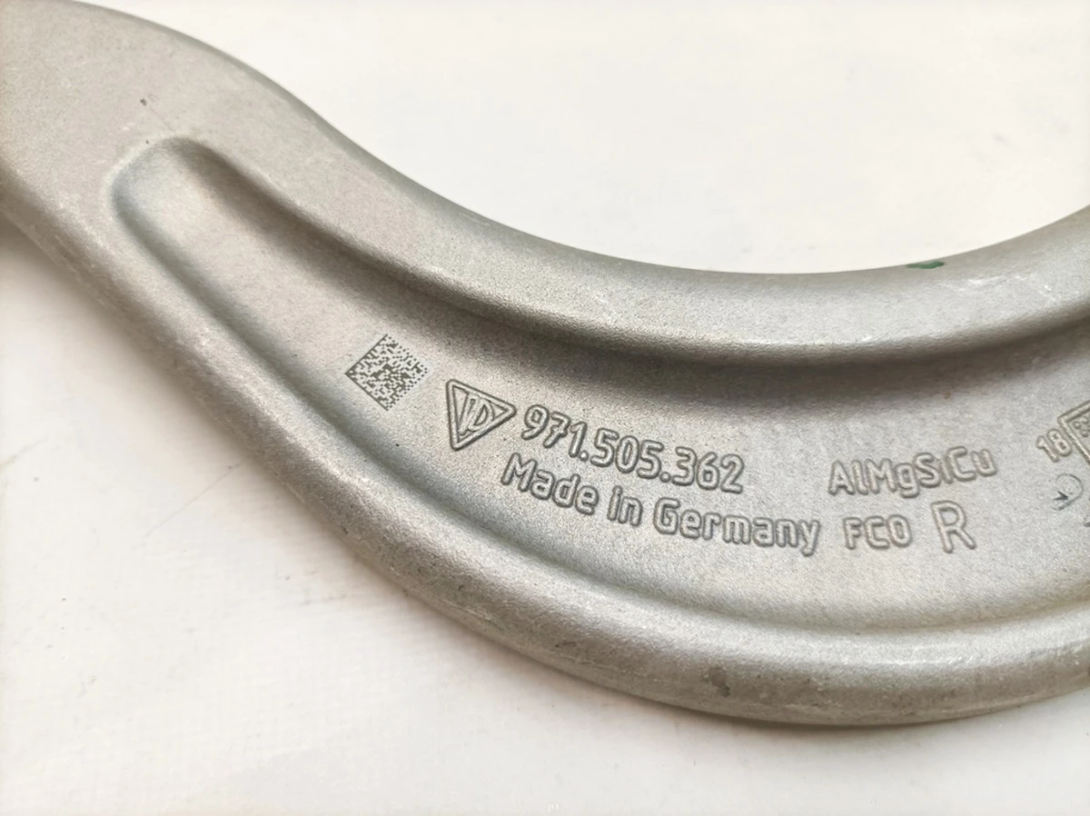 Рычаг поперечный задний правый верхний Porsche Taycan 971505362