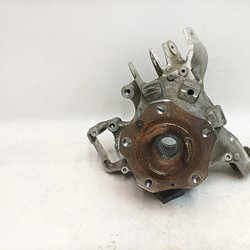 Кулак поворотний задній лівий зі ступицею у зборі Porsche Taycan 971505435J