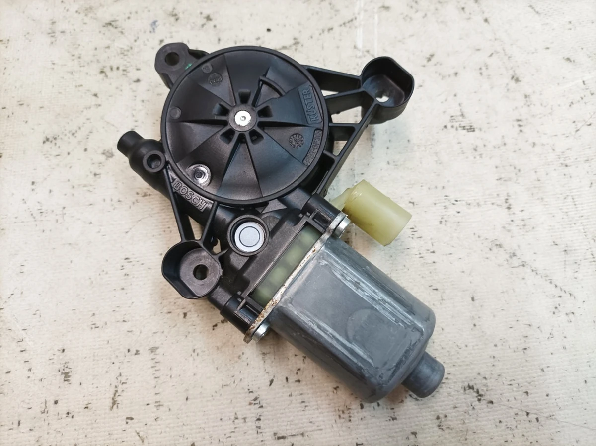 Электродвигатель стеклоподъёмника двери передней задней левой Porsche Taycan 971959801