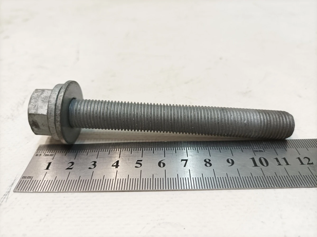 Гвинт з незнімною шайбою AM14X1,5X105 Porsche Taycan 9A700842500