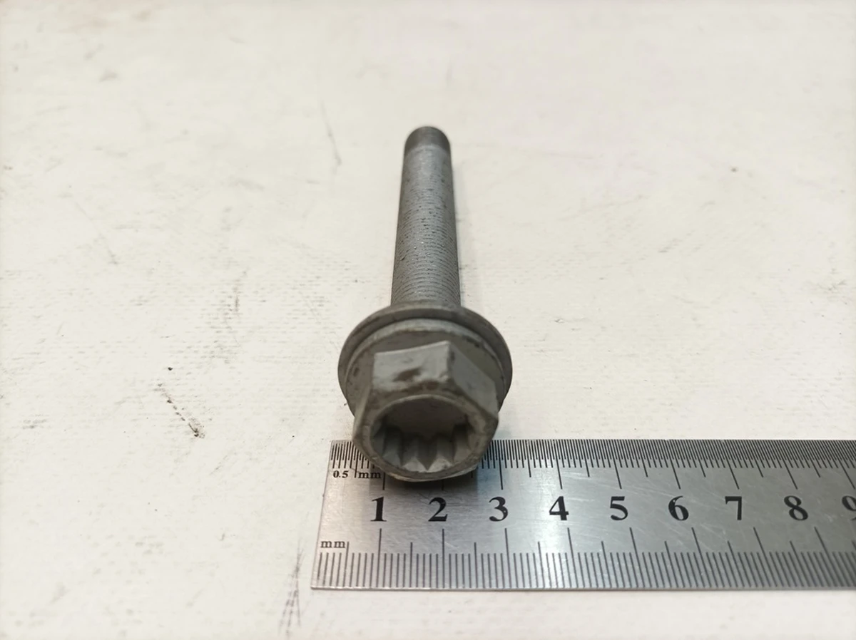 Гвинт з незнімною шайбою AM14X1,5X105 Porsche Taycan 9A700842500