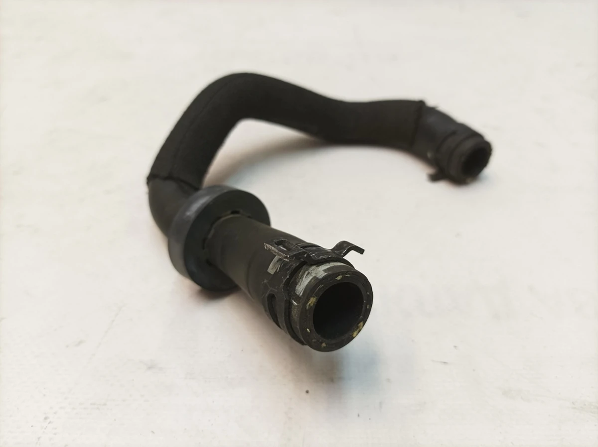 Coolant hose Porsche Taycan 9J1121178B
