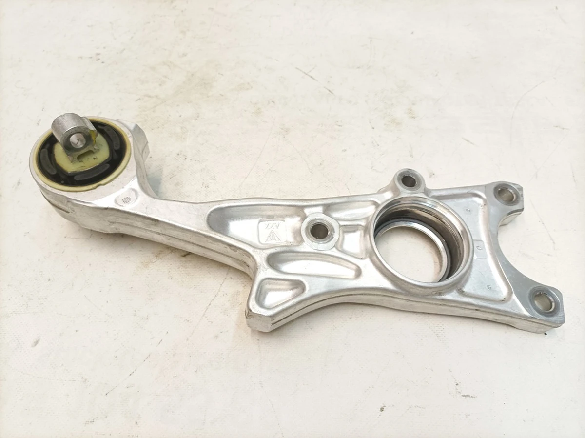 Front engine mount bracket without bearing Porsche Taycan 9J1199181A