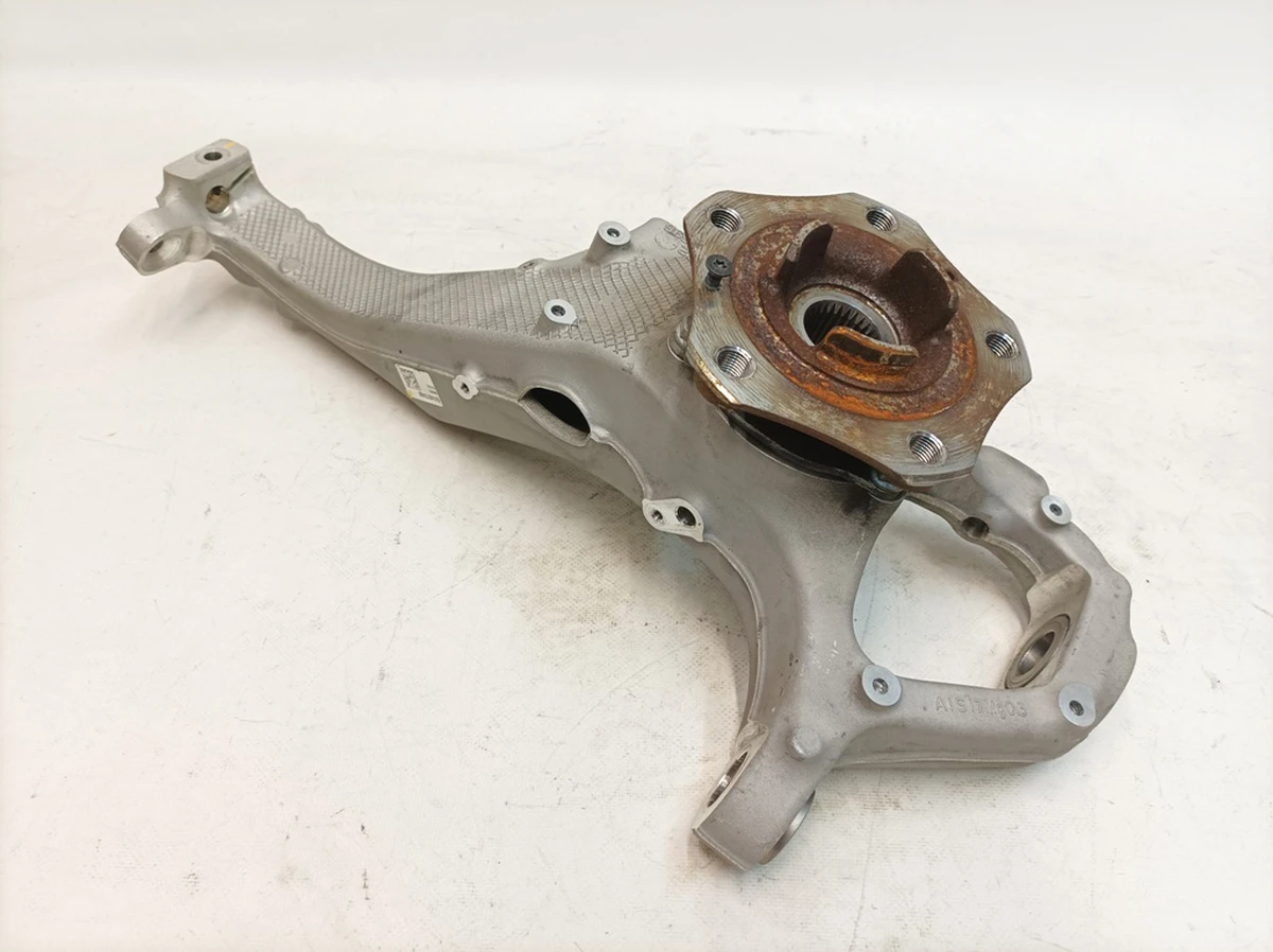 Кулак поворотний передній правий зі маточкою в зборі Porsche Taycan 9J1407246B