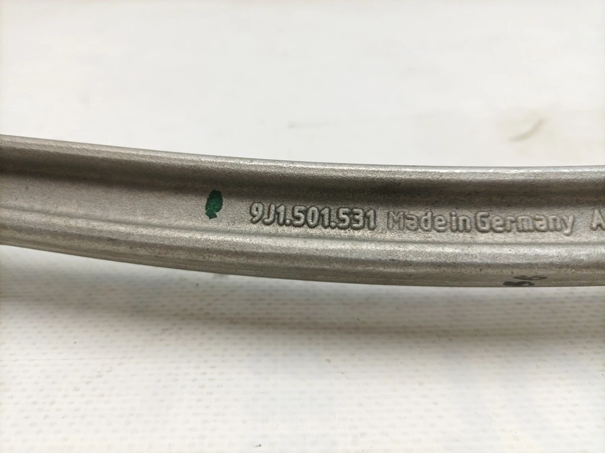 Рычаг поперечный задний нижний Porsche Taycan 9J1501529