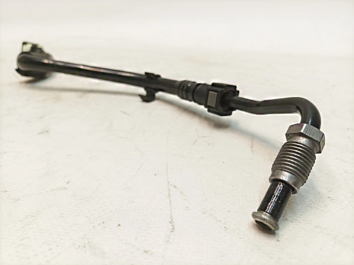 Трубка гальмівна від гідравлічного блоку до компенсаційного бачка Porsche Taycan 9J1614724B