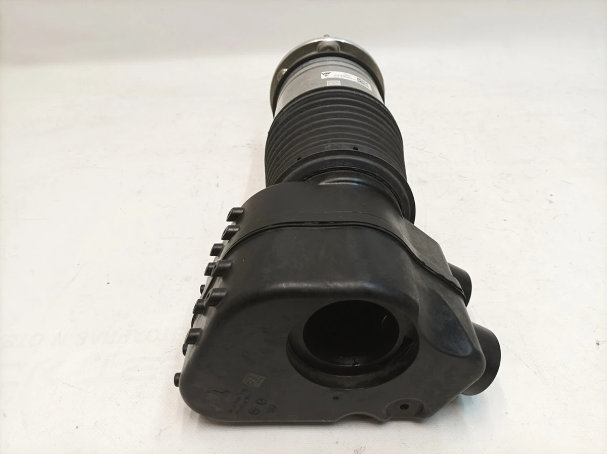 Балон пневмостійки передньої лівої (пошкоджений) 4 Corner Porsche Taycan 9J1616037C