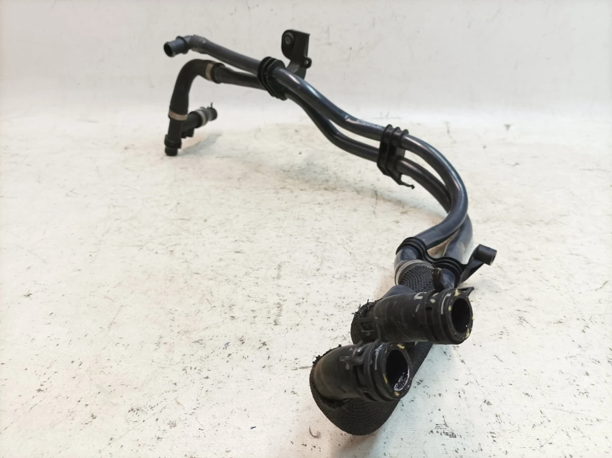 Heater hose A123 Porsche Taycan 9J1815552C