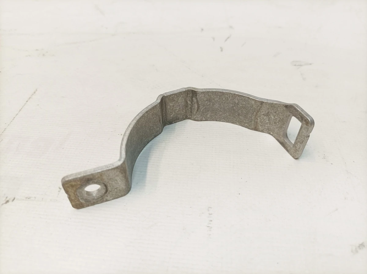 Upper bracket for cooling system pump Porsche Taycan 9J1820196