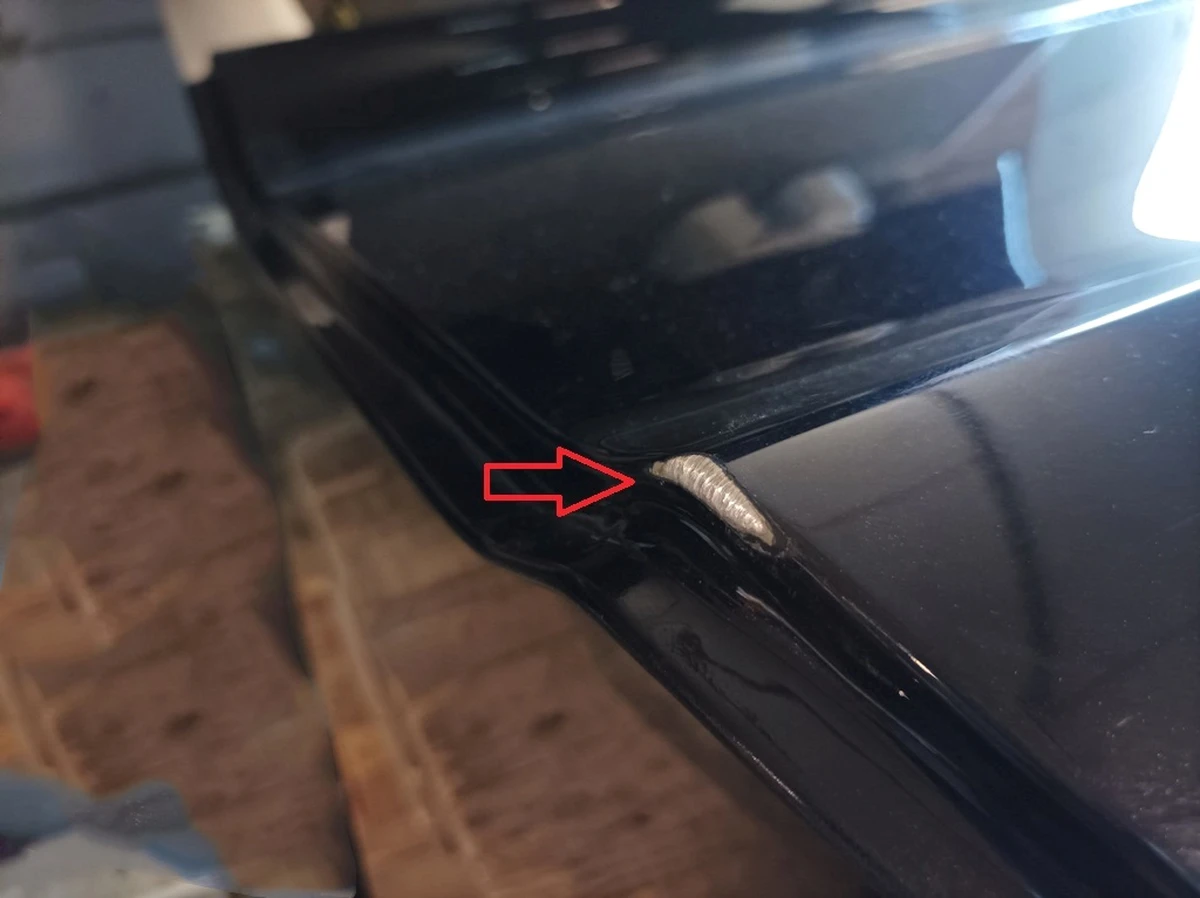 Дверь передняя правая (металл) с мелким повреждением Код краски: C9X Porsche Taycan 9J1831194