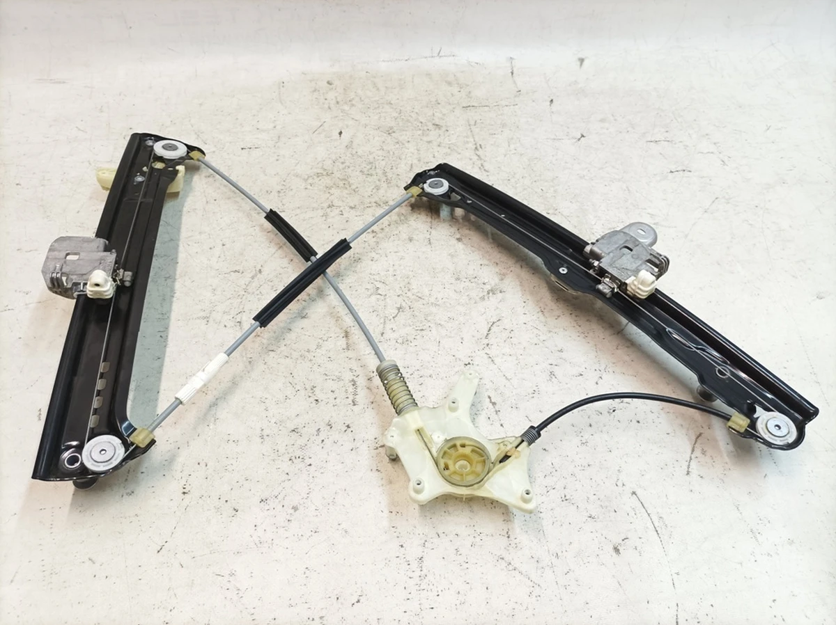 Window lifter without door motor, front right Porsche Taycan 9J1837402B