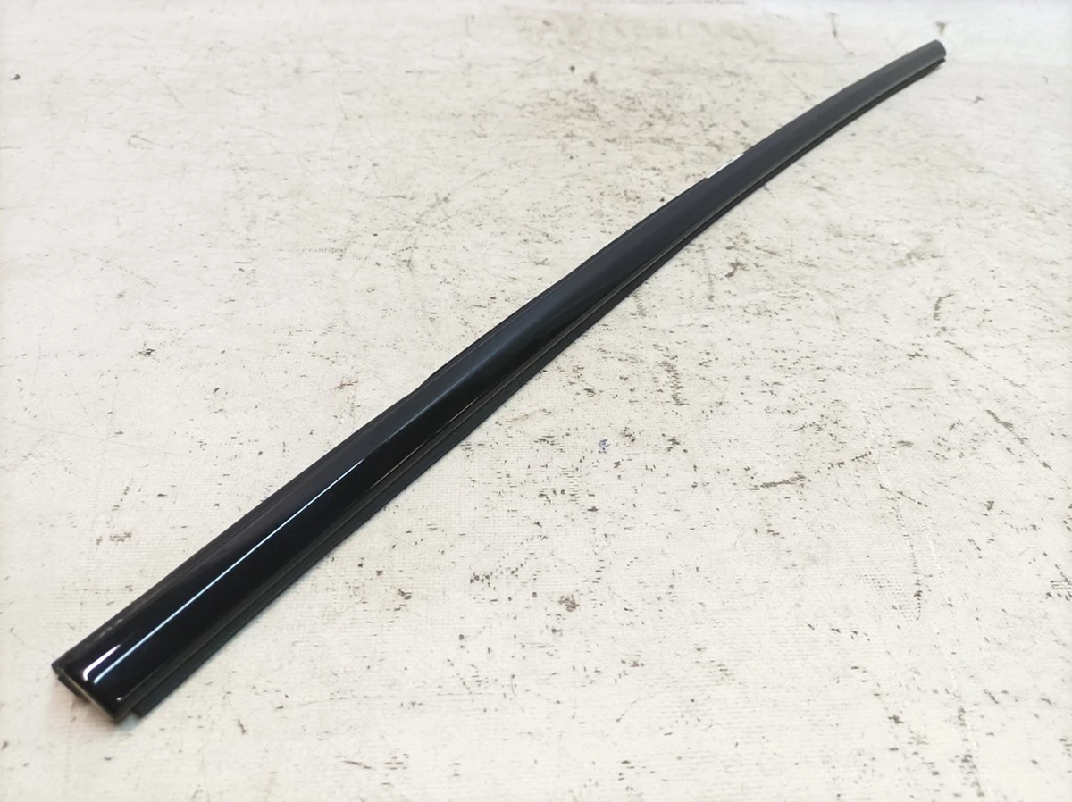 Rear right outer door molding BLACK 041 Porsche Taycan 9J1839476E