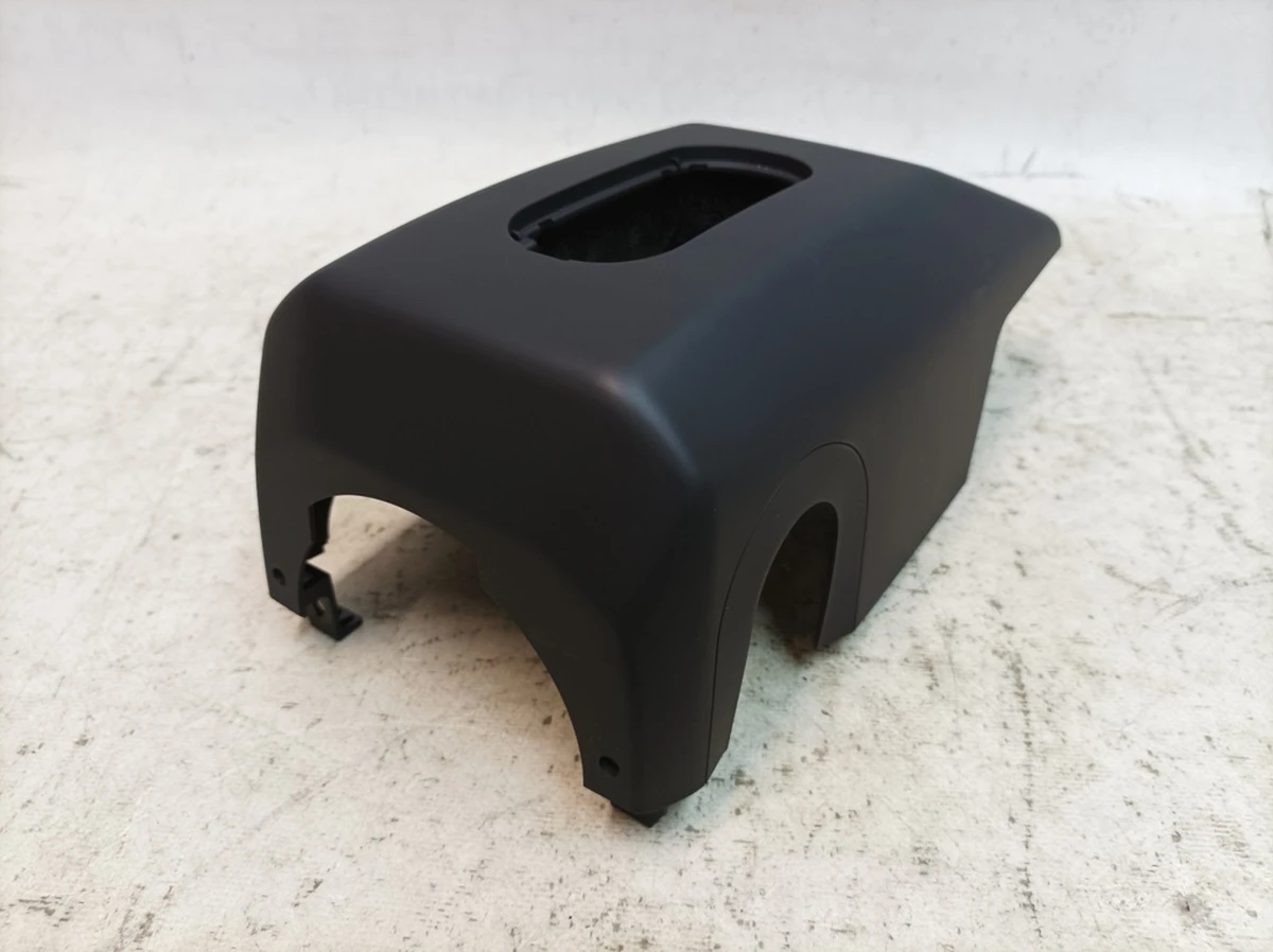 Облицовка нижняя рулевой колонки с электрической регулировкой 5Q0 Porsche Taycan 9J1858559A