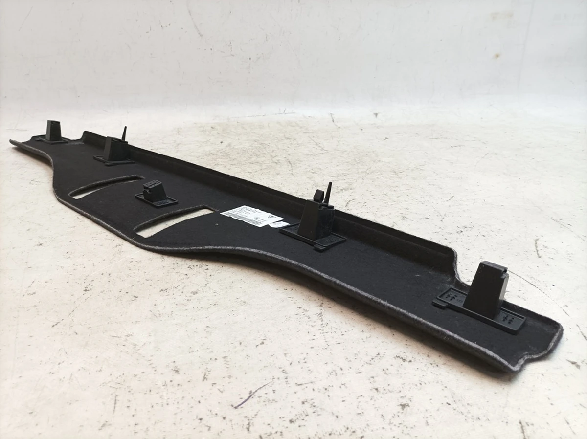 Килимове покриття за сидінням другого ряду AY1 Porsche Taycan 9J1863007