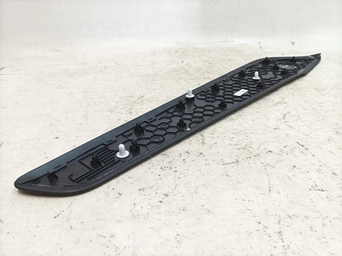 Облицовка центральной консоли правая A11 Кожа Porsche Taycan 9J1863046A