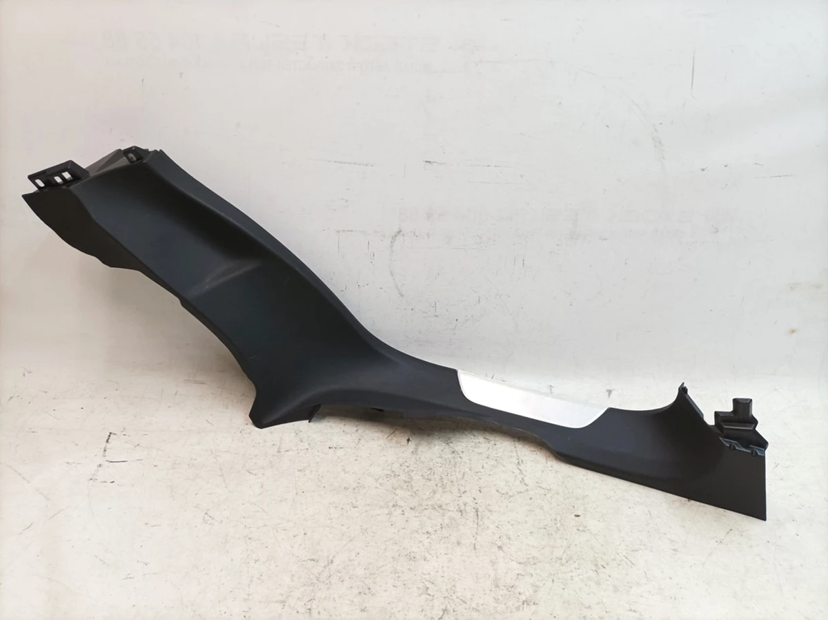 Облицовка внутреняя порога заднего левого с алюминиевой вставкой 1E0 Porsche Taycan 9J1863405C