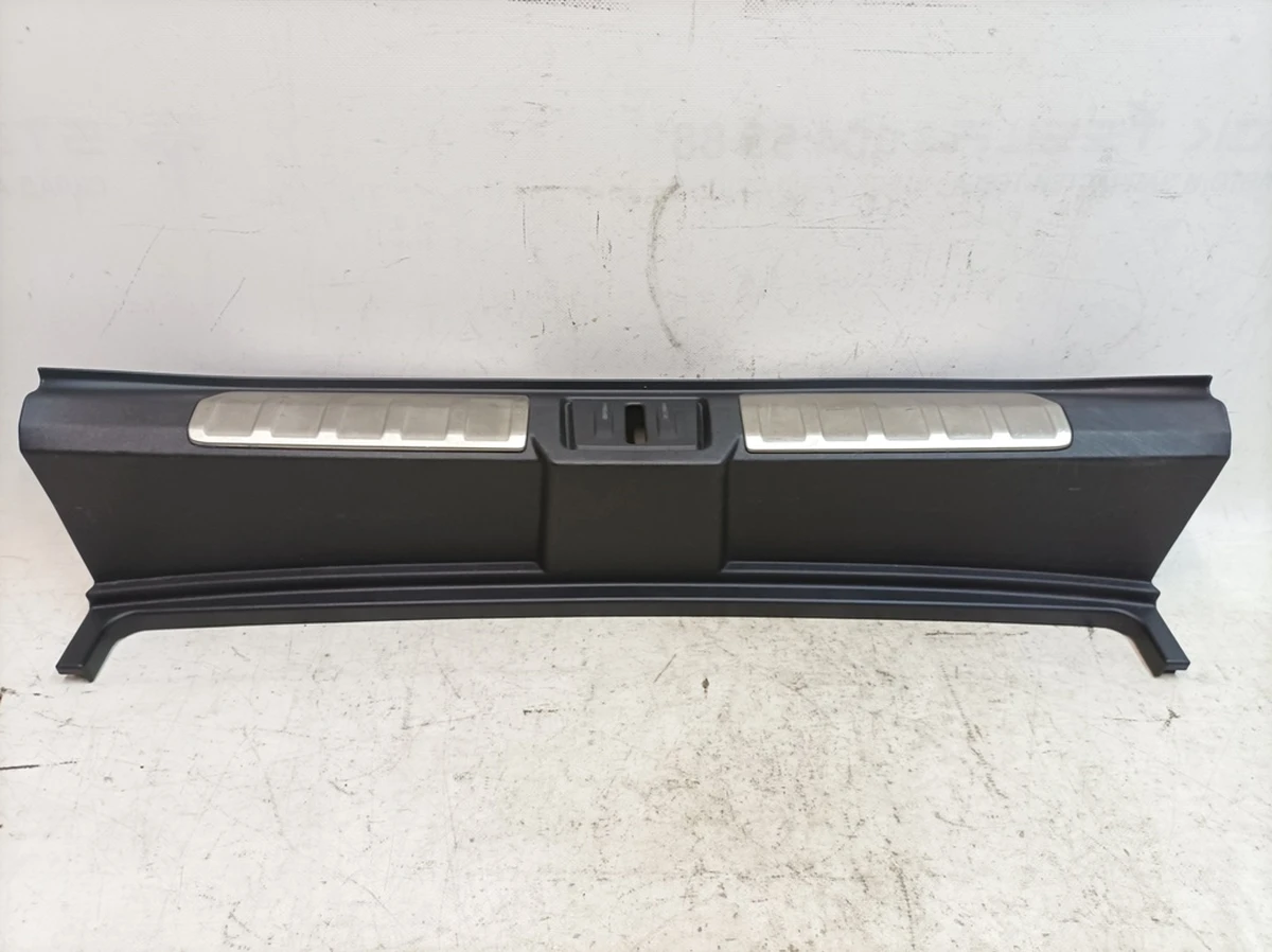 Облицювання задньої панелі накладки під нержавіючу сталь 1E0 Black Porsche Taycan 9J1867707J