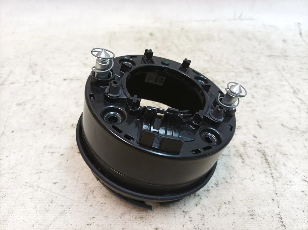 Корпус модуля подушки безпеки керма з пошкодженням Porsche Taycan 9J1880201E