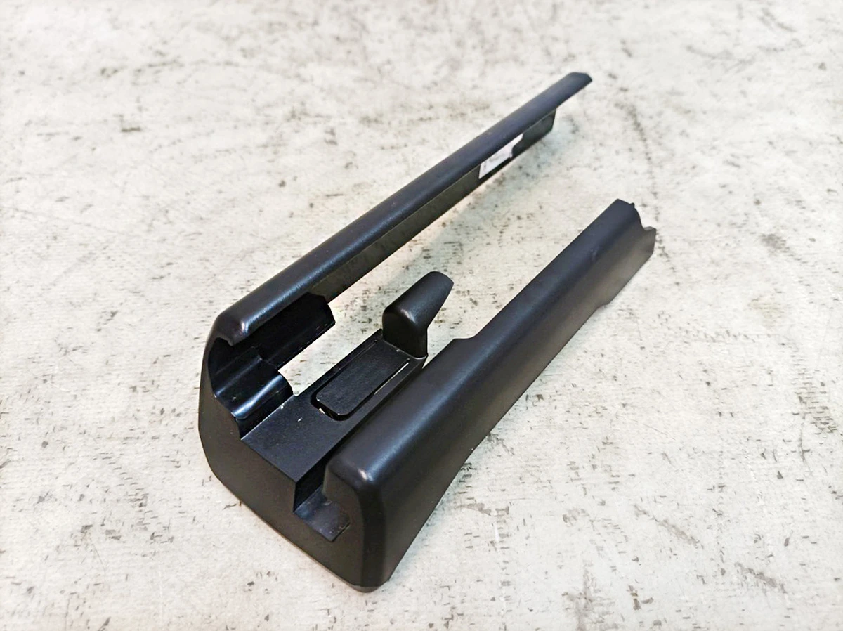 Seat guide trim, front left inner Porsche Taycan 9J1881349