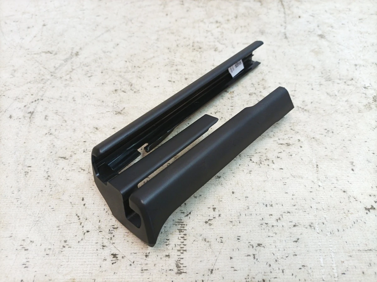 Seat guide trim, rear right inner 1E0 Porsche Taycan 9J1881480