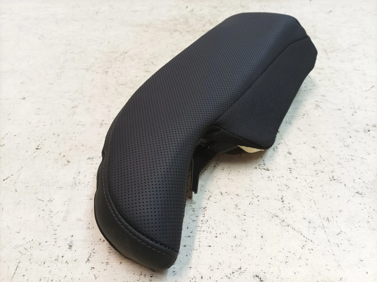 Бічний компонент спинки сидіння другого ряду з подушкою безпеки правий шкіряна оббивка 8YR Porsche Taycan 9J1885178B