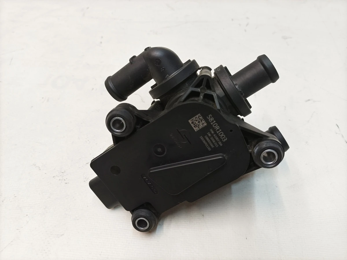 Клапан электромагнитный контура циркуляции охлаждающей жидкости Porsche Taycan 9J1906459A