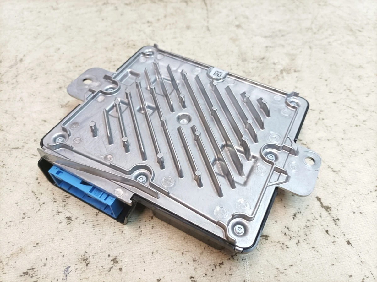 Блок керування онлайн сервісів Porsche Taycan 9J1907018M