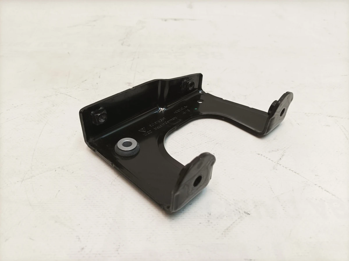 Кронштейн перетворювача напруги лівий Porsche Taycan 9J1915359