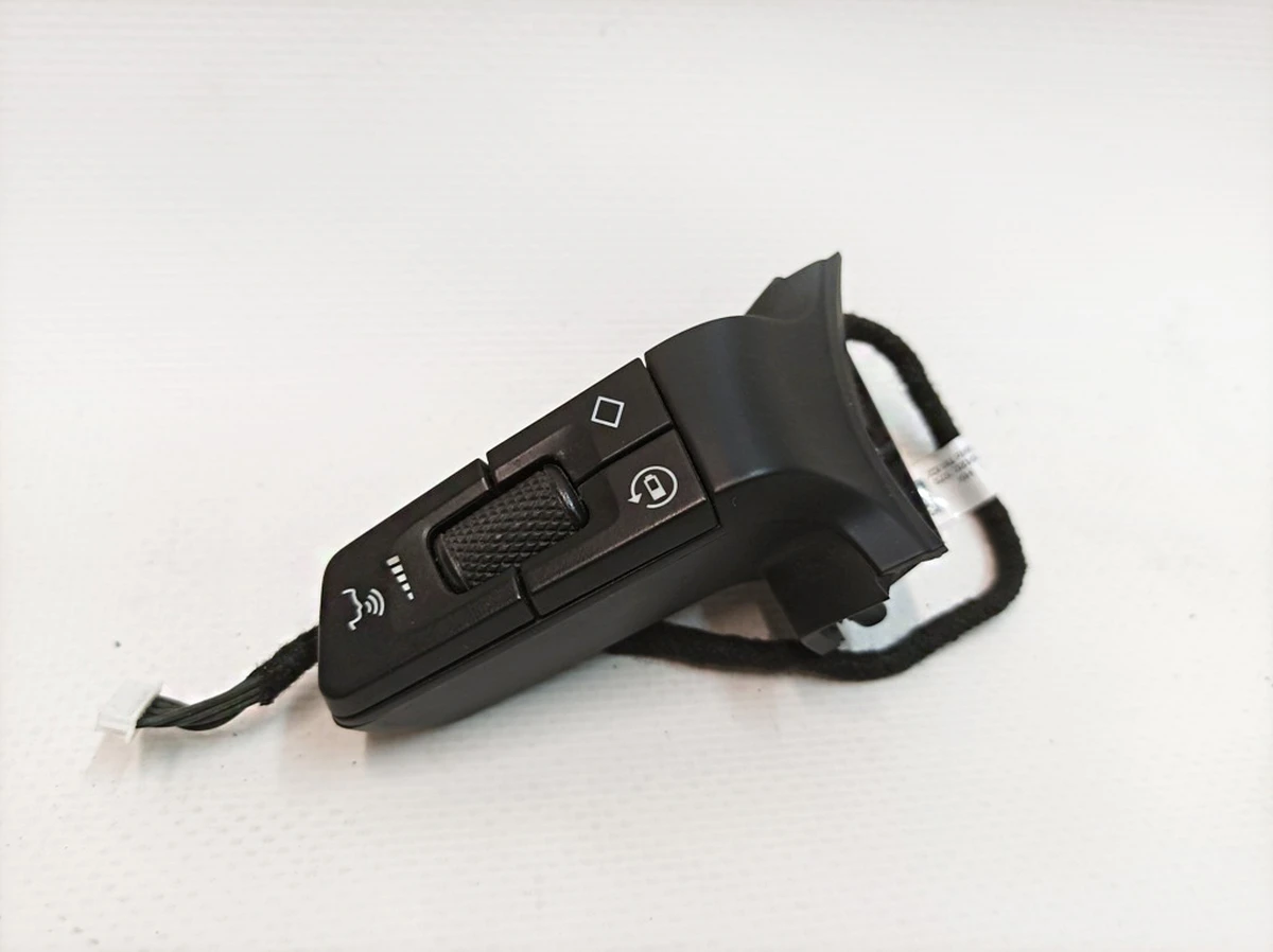 Блок многофункциональных клавиш рулевого колеса Porsche Taycan 9J1959537