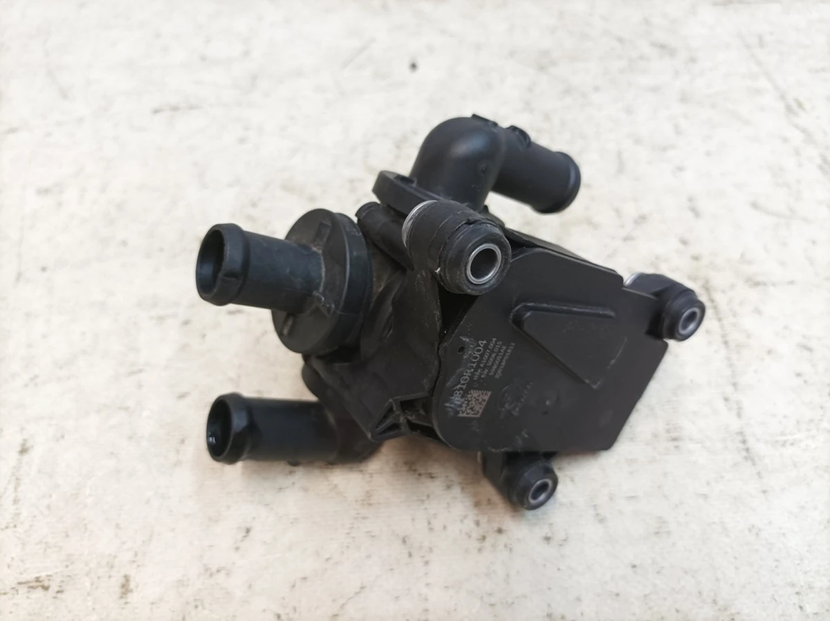 Coolant circuit solenoid valve UVW2