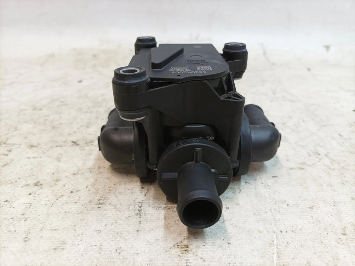 Клапан электромагнитный контура циркуляции охлаждающей жидкости MVW2 Porsche Taycan 9J1963375K