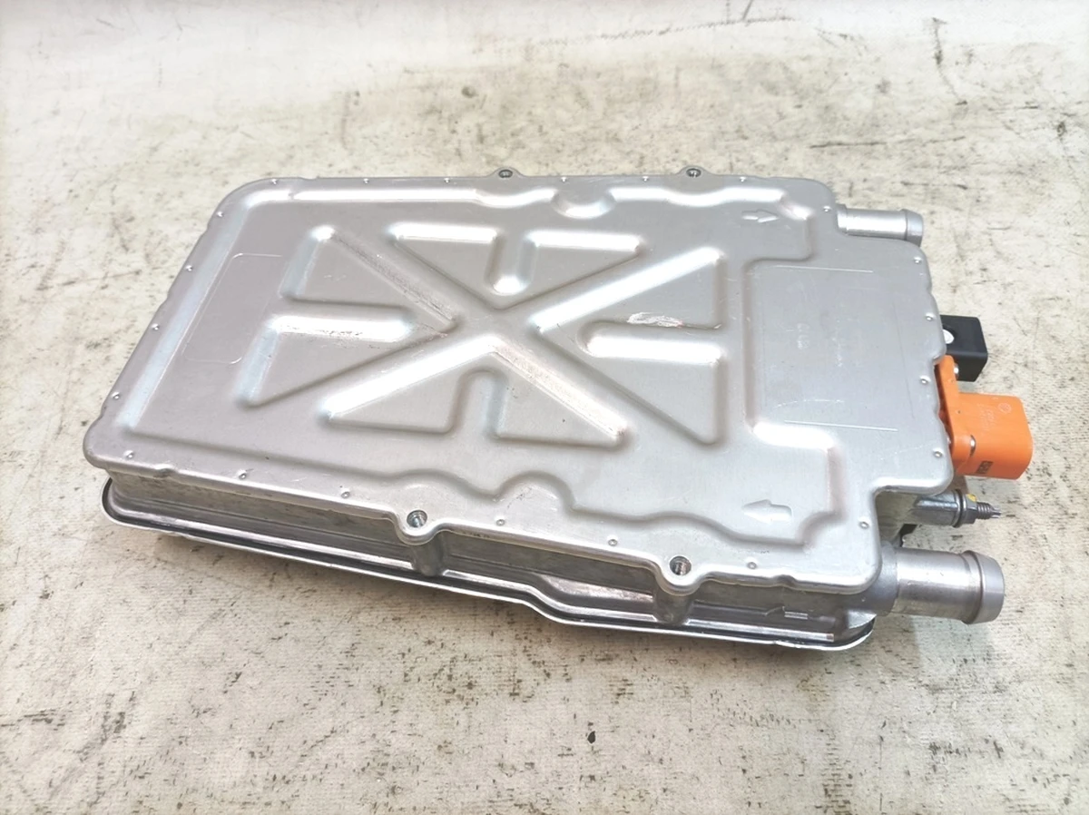 Нагрівальний високовольтний елемент (PTC) з прим'ятою кришкою Porsche Taycan 9J1963507C