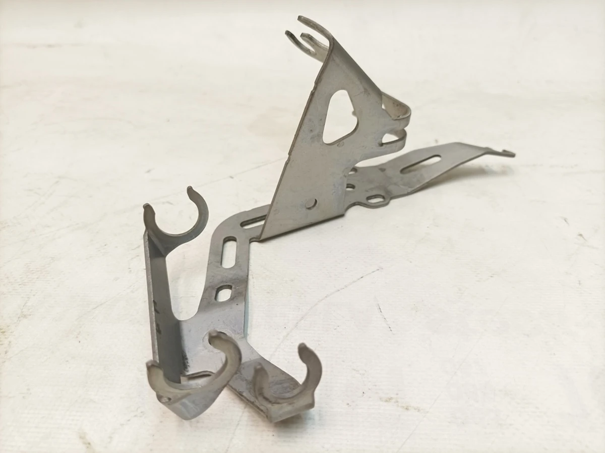 Cable fastener left Porsche Taycan 9J1971005