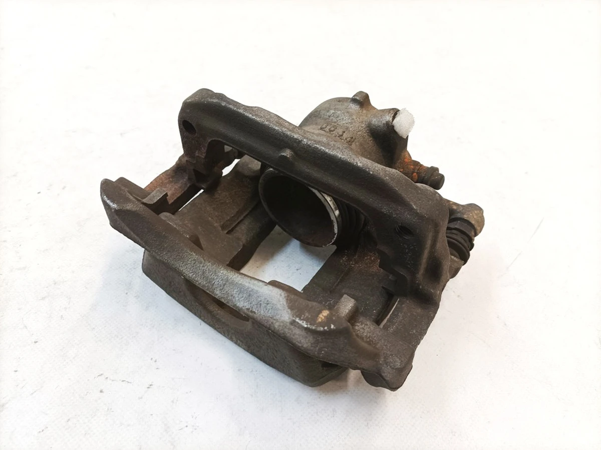 Гальмівний супорт передній правий (без колодок) Mercedes B-Class A0004216881