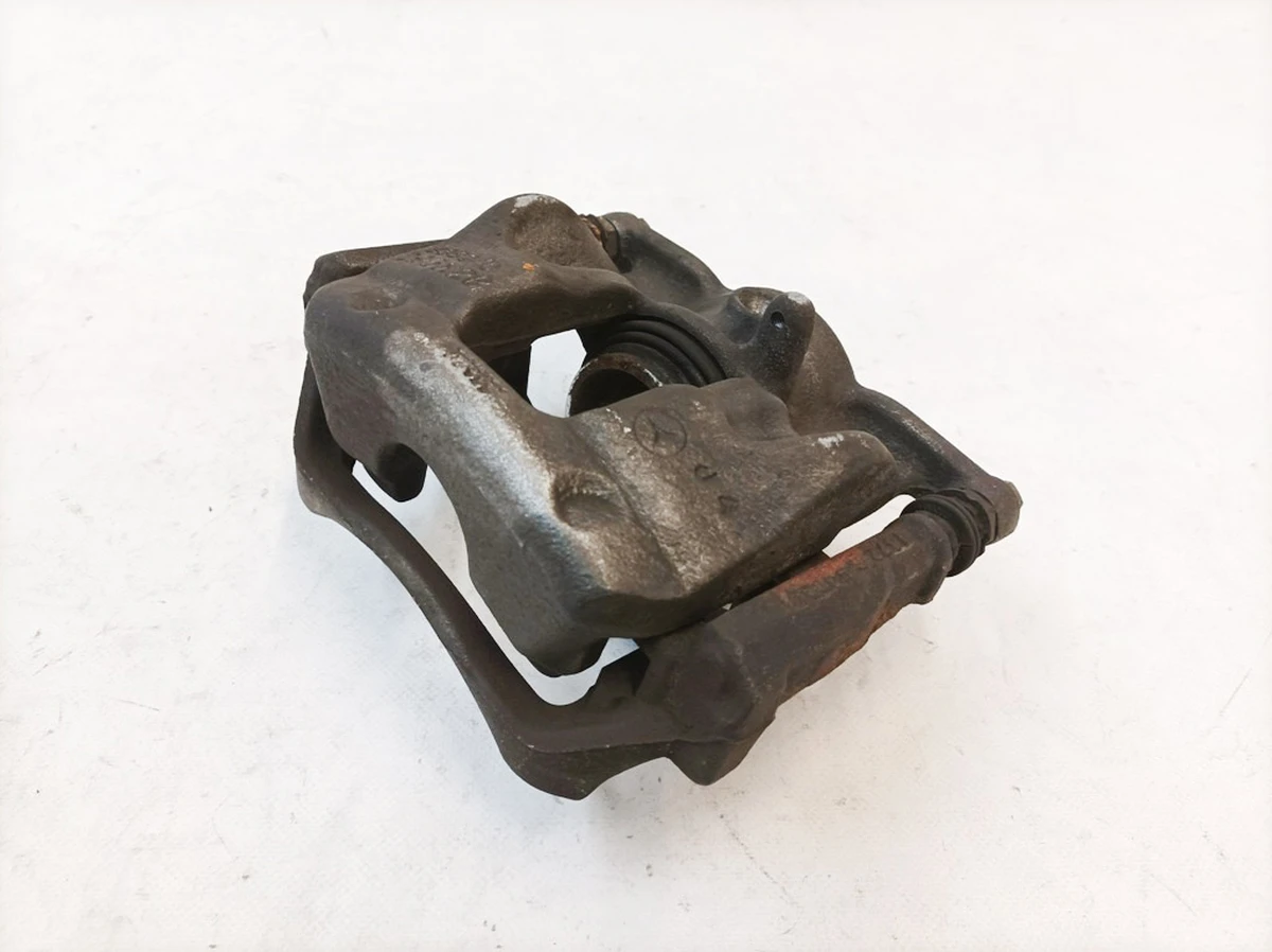 Гальмівний супорт передній правий (без колодок) Mercedes B-Class A0004216881