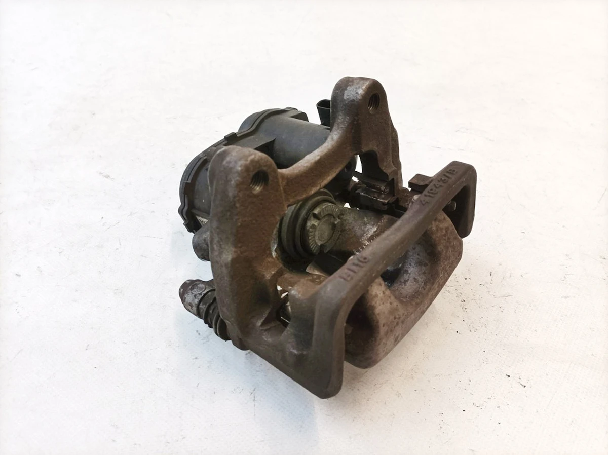 Супорт задній лівий в зборі (без колодок) Mercedes B-Class A0004232381