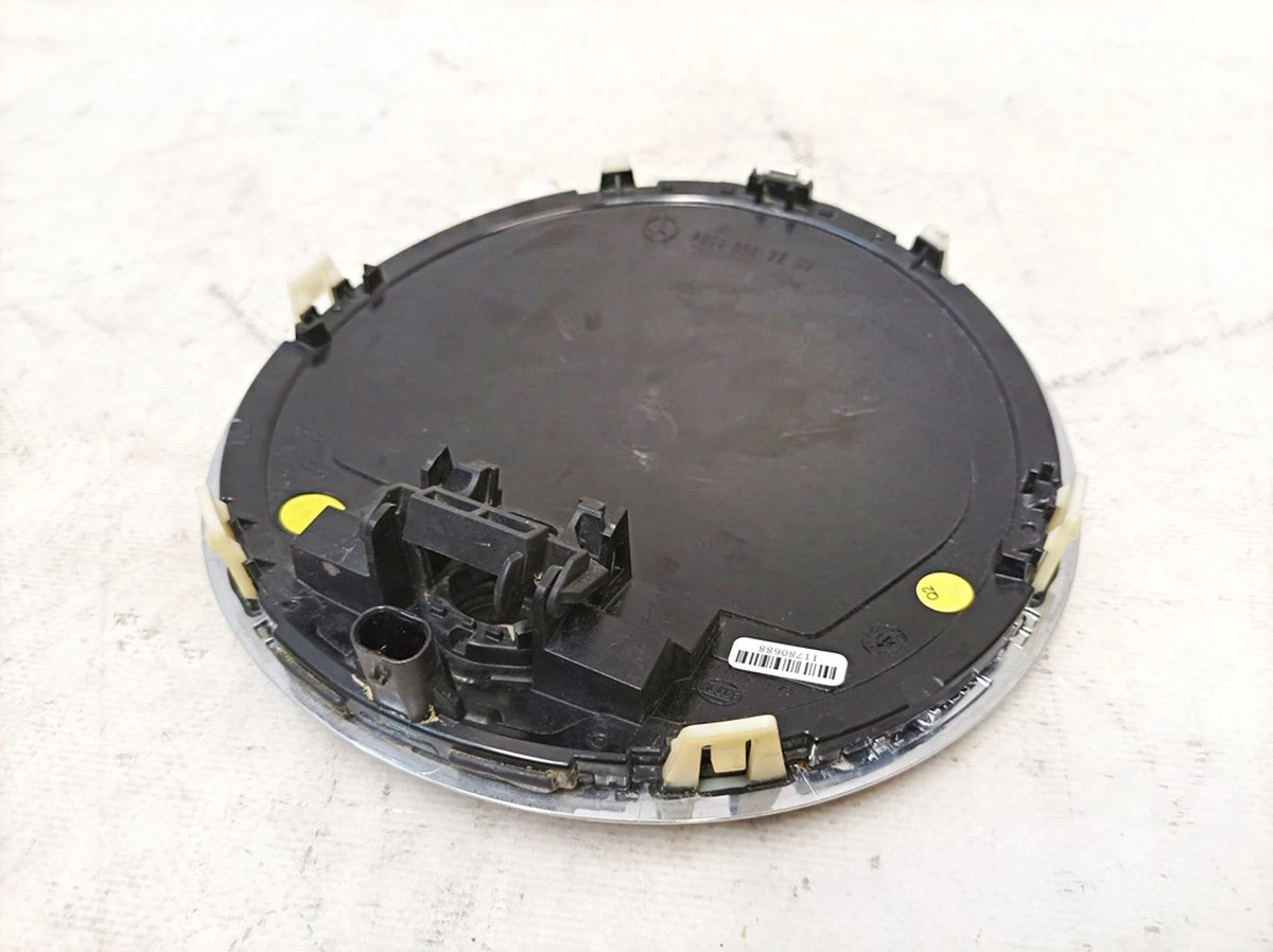 Эмблема передняя с подогревом Mercedes EQS A0008882200