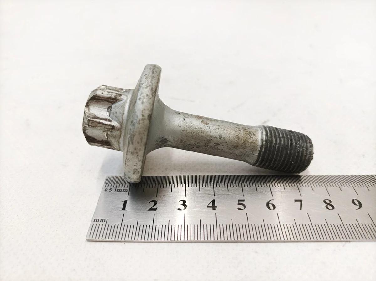 Болт Torx M16x1.5x58 Mercedes B-Class A0029901303