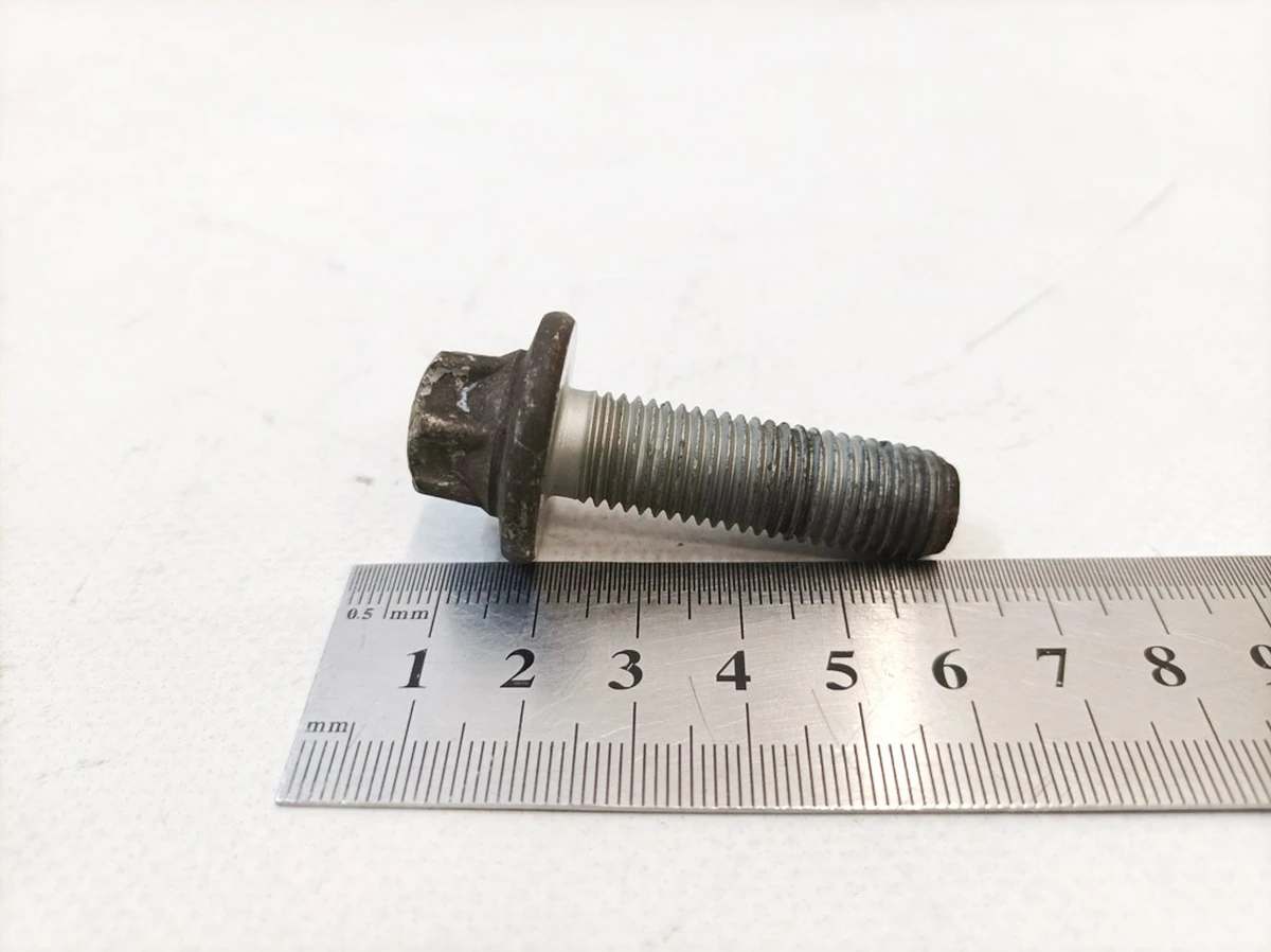 Болт Torx M12x1.5x40 Mercedes B-Class A0029901603