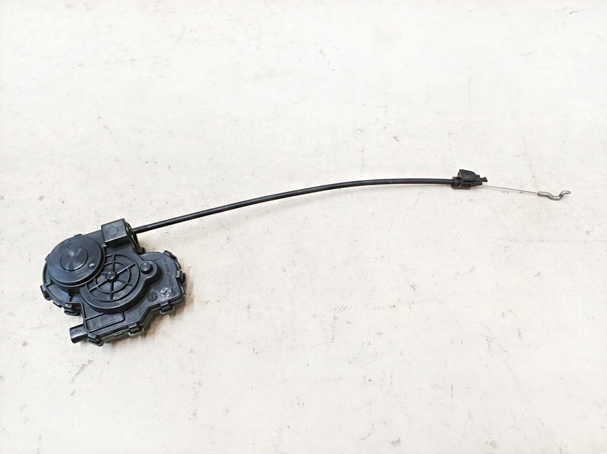 Привод замка крышки багажника Mercedes EQS A0999067103